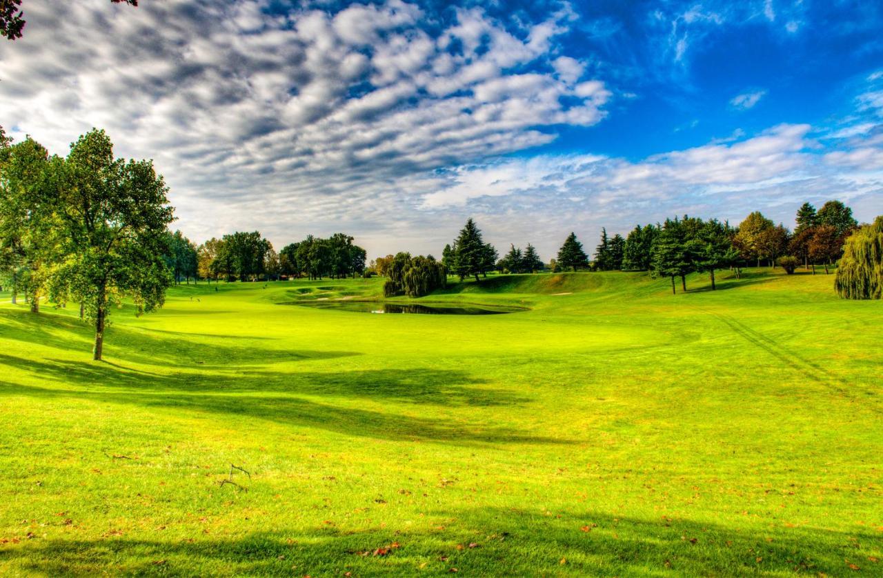 Le Robinie Golf & Resort Solbiate Olona Zewnętrze zdjęcie